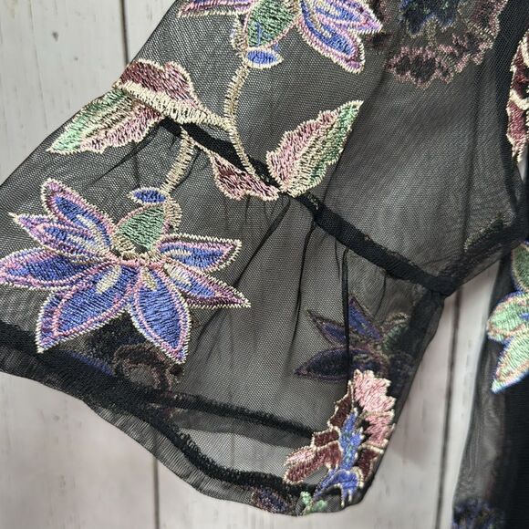 Catherines Black Floral Embroidered Mesh Blouse Womens 4X Elegant Boho Romantic - Picture 6 of 16